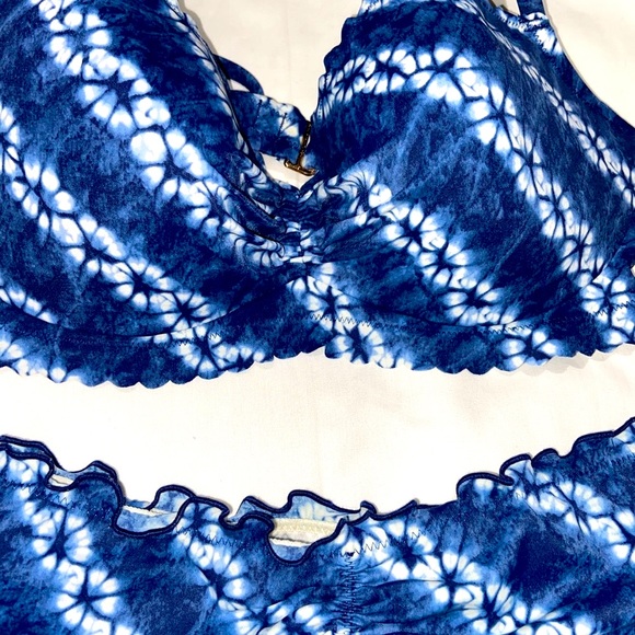 Victoria’s Secret 2 Piece Bikini Top 36D & Bottoms Medium - Picture 9 of 12